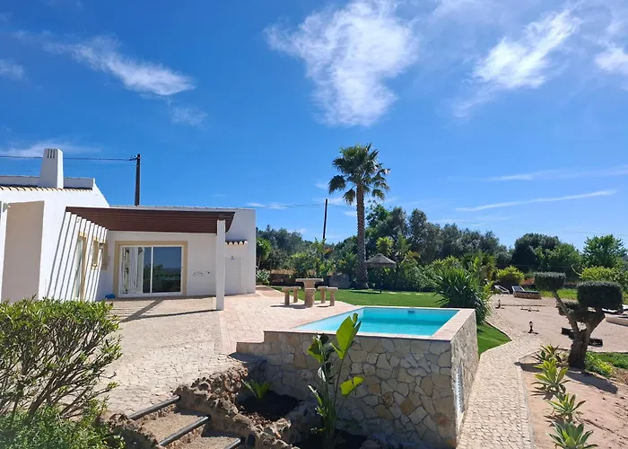 Villa Casa Isabel No Campo Com Piscina - Da